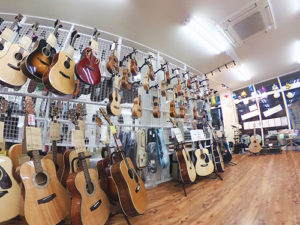 生駒　アコースティックギター