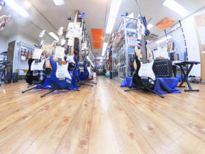 香芝　エレキギター