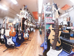 香芝　エレキギター