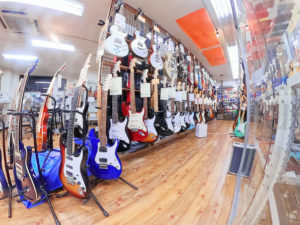 香芝　エレキギター