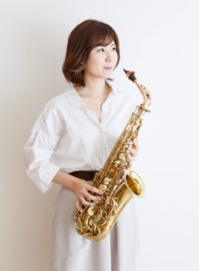 サックス講師　乾実加