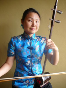 二胡講師　川野雅子